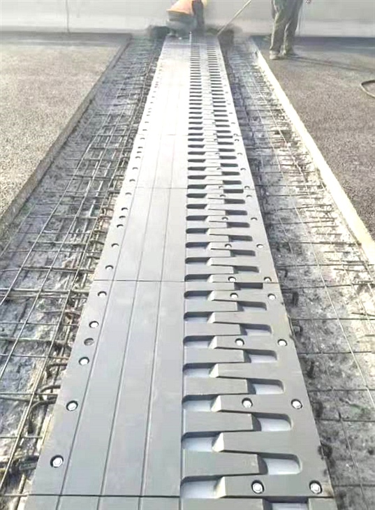 猎德大桥伸缩缝替换不再铺钢板没了噪音周边居民点赞